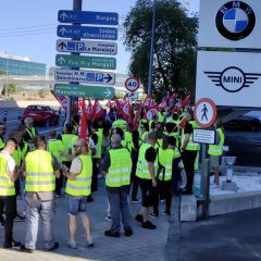 Los concesionarios de BMW en Madrid en huelga ante su venta a grupos inversores y el incumplimiento de la ley de subrogación.